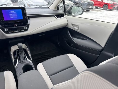Used 2023 Toyota Corolla LE image 12