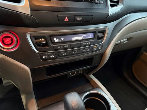 Used 2019 Honda Pilot LX image 31