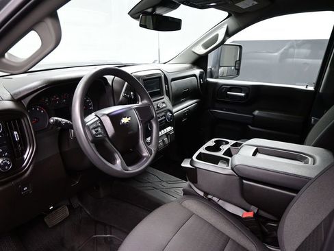 Used 2025 Chevrolet Silverado 2500 Custom w/ Custom Convenience Package AWD/4WD image 8