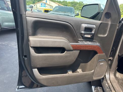 Used 2015 GMC Sierra 1500 SLT w/ SLT Crew Cab Value Package AWD/4WD image 14