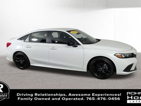 Used 2024 Honda Civic Sport image 2