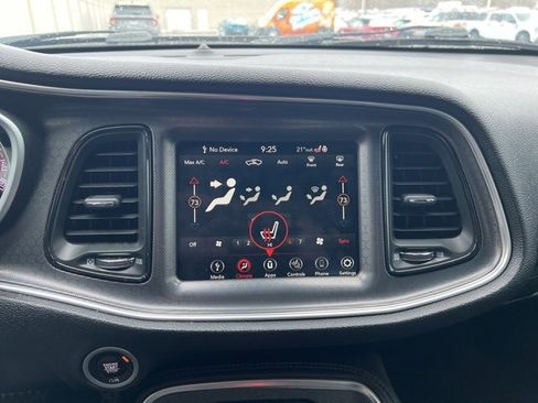 Used 2018 Dodge Challenger GT image 5