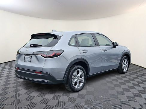 Used 2024 Honda HR-V LX image 9
