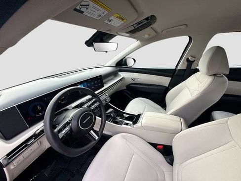 Certified 2026 Hyundai Tucson SE FWD image 20