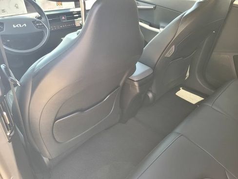Used 2024 Kia EV6 Light RWD image 12