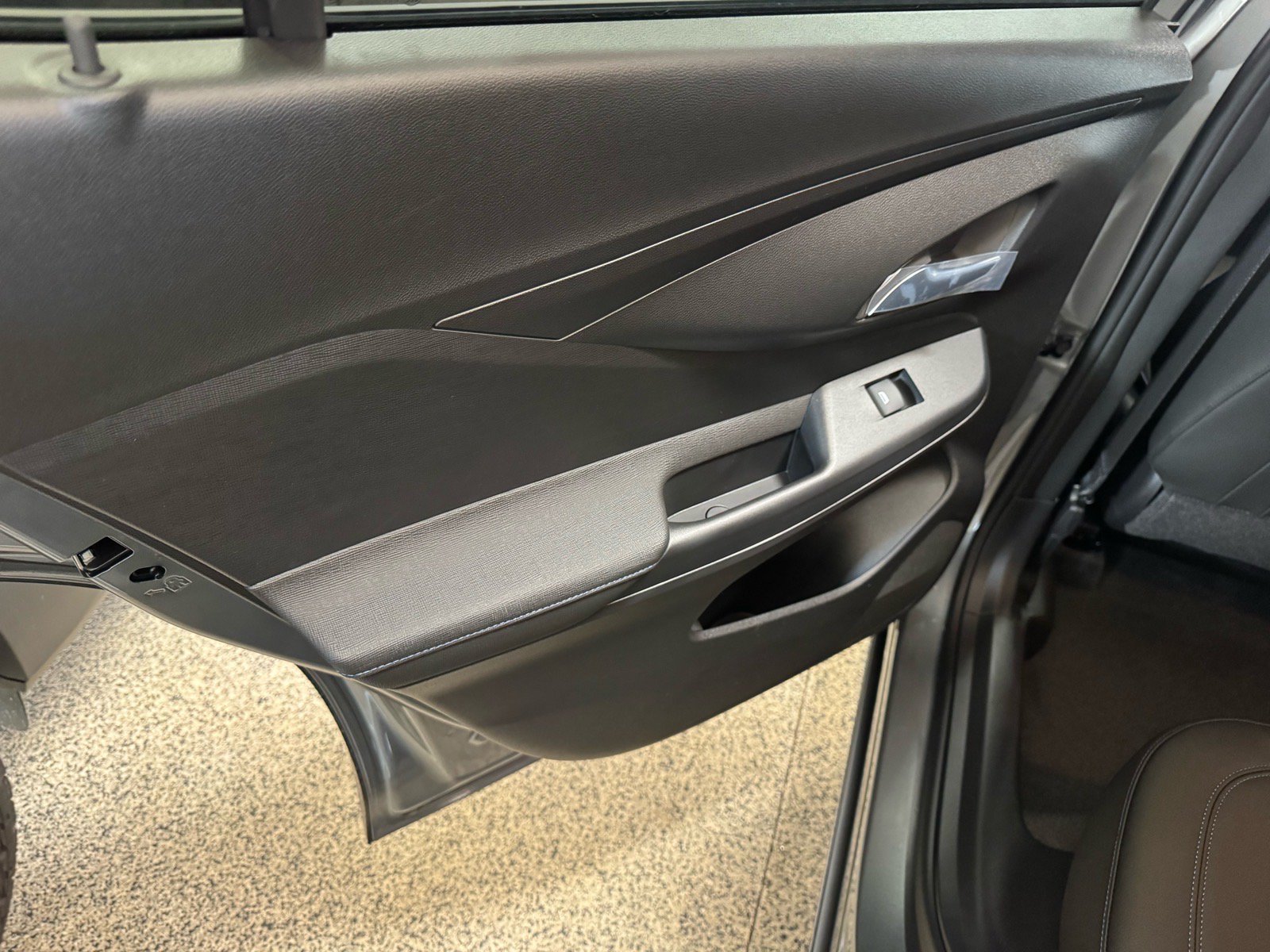 New 2026 Buick Envista Sport Touring w/ Convenience I Package FWD image 9