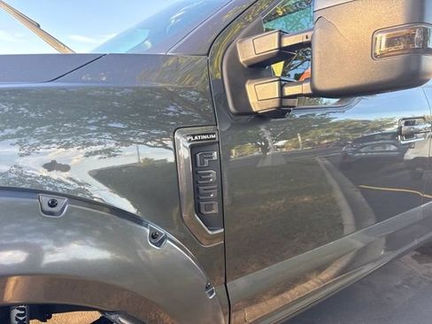Used 2019 Ford F350 Platinum w/ Platinum Ultimate Package AWD/4WD image 5