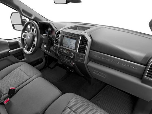 Used 2017 Ford F250 XLT w/ XLT Value Package AWD/4WD image 16
