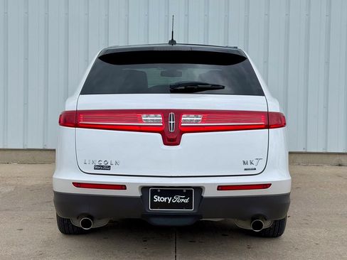 Used 2016 Lincoln MKT AWD w/ Equipment Group 201A image 5