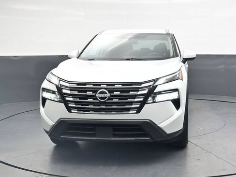 Used 2025 Nissan Rogue SV FWD image 13