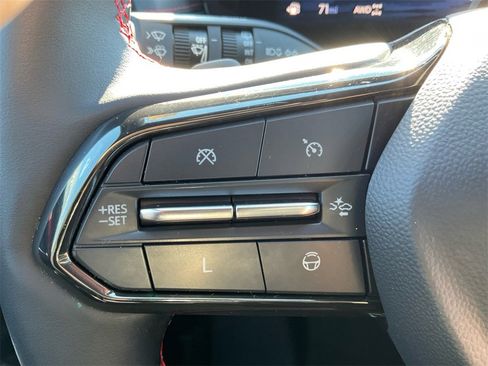 Used 2024 Chevrolet Traverse RS w/ LPO, Floor Liner Package image 31