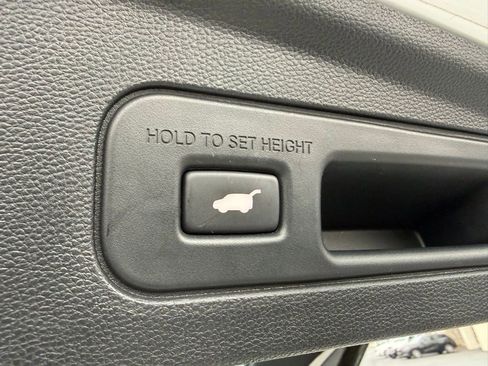 Used 2023 Acura MDX SH-AWD w/ Advance Package image 34