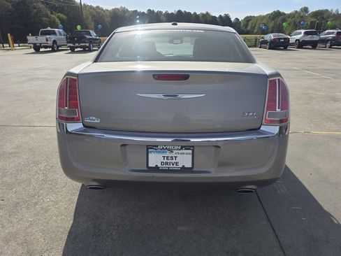 Used 2014 Chrysler 300 C w/ Beats Audio Group image 3