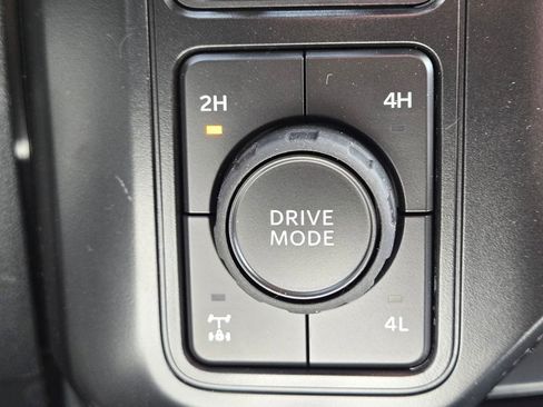 New 2026 Ford F250 4x4 Crew Cab Super Duty image 18