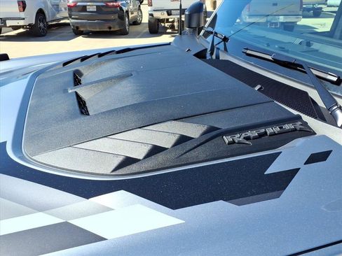 Used 2024 Ford Bronco Raptor image 9