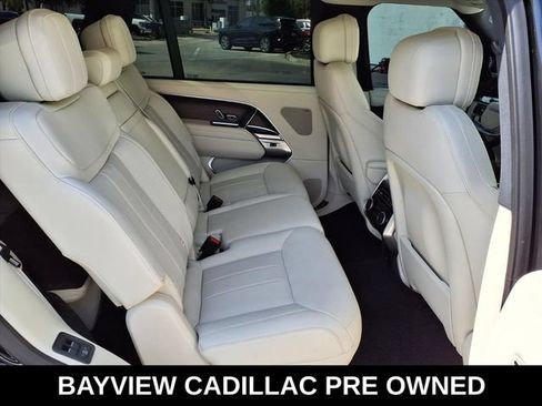 Used 2025 Land Rover Range Rover Long Wheelbase SE AWD/4WD image 12