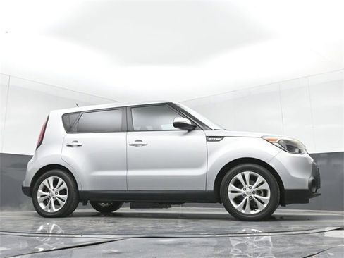 Used 2014 Kia Soul + image 47