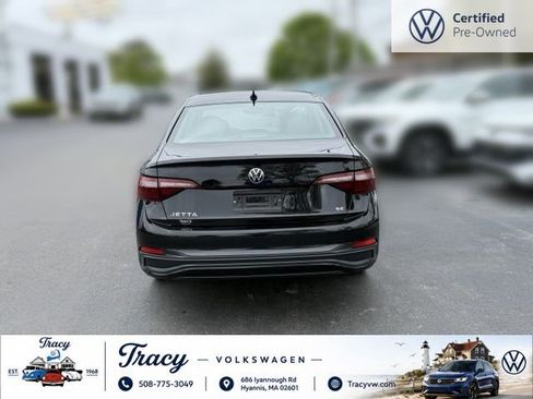 Certified 2023 Volkswagen Jetta SE FWD image 7