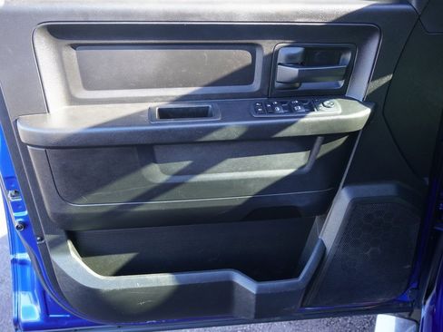 Used 2019 RAM 1500 Express w/ Express Value Package image 8