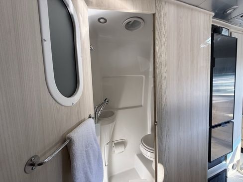 Used 2023 Mercedes-Benz Sprinter 3500 image 31