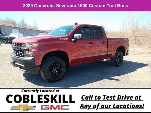 Used 2020 Chevrolet Silverado 1500 Custom Trail Boss w/ Custom Convenience Package AWD/4WD image 8