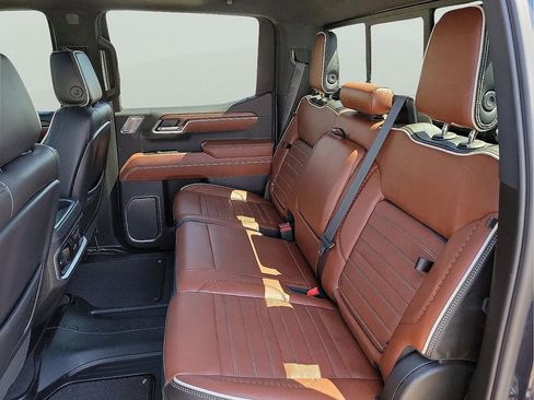 Used 2023 GMC Sierra 1500 Denali Ultimate image 12