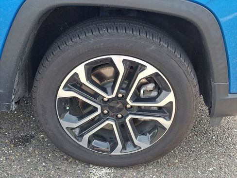 Certified 2024 Jeep Compass Limited AWD/4WD image 9