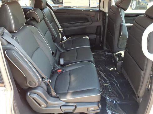 New 2026 Honda Odyssey Elite image 12