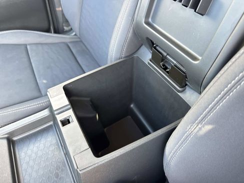 Used 2023 Nissan Frontier SV image 48