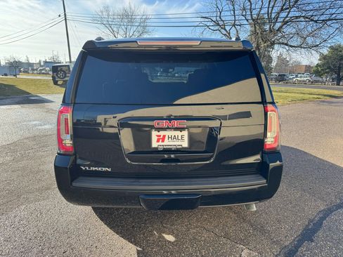 Used 2019 GMC Yukon SLT w/ Premium Edition image 8