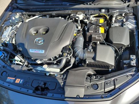 New 2026 MAZDA MAZDA3 Hatchback w/Premium Plus Pkg image 9