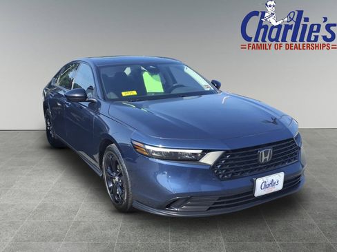 Used 2025 Honda Accord SE image 3