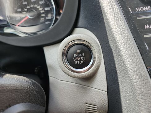 Used 2016 Subaru Forester 2.5i Touring w/ Eyesight & Navigation System AWD/4WD image 33