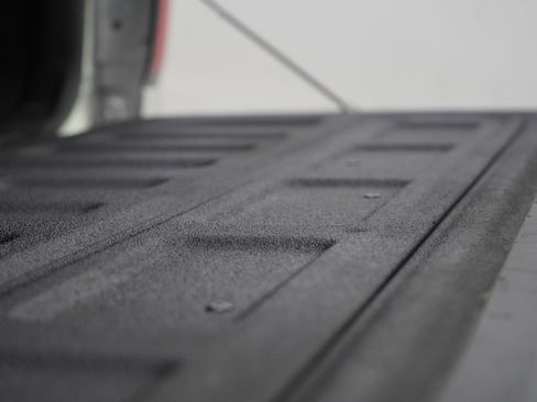 Used 2015 GMC Sierra 1500 SLT w/ SLT Crew Cab Value Package image 11