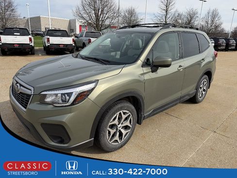 Used 2019 Subaru Forester Premium image 1