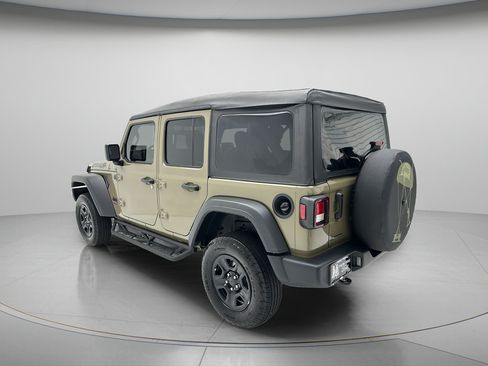 Used 2025 Jeep Wrangler Unlimited Sport AWD/4WD image 7