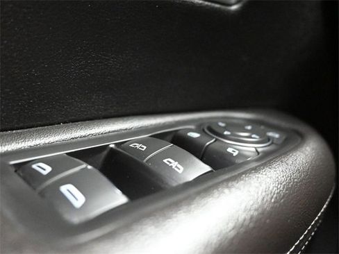 Used 2022 Cadillac XT5 Premium Luxury image 30