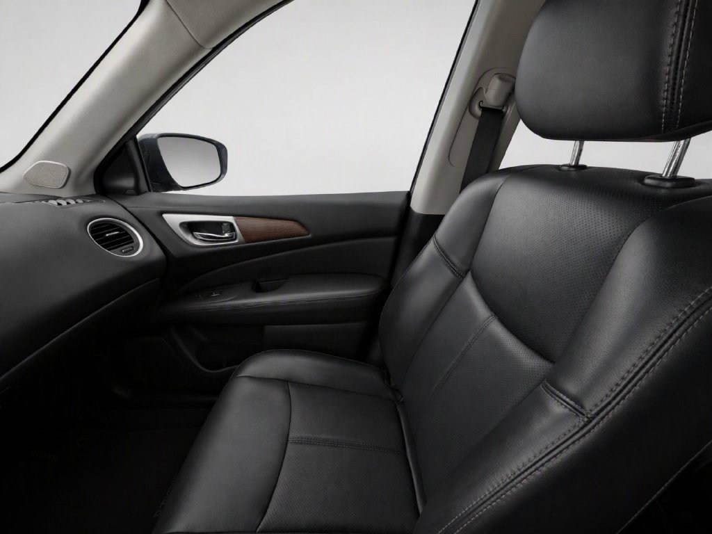 Used 2020 Nissan Pathfinder Platinum w/ Cargo Package FWD image 28