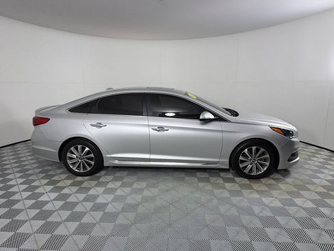 Used 2016 Hyundai Sonata Sport w/ Option Group 1V FWD image 4
