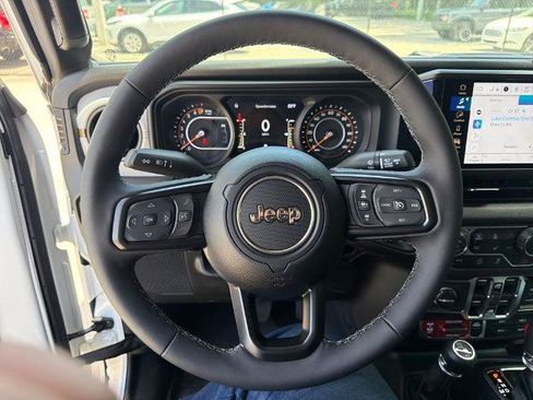 Used 2026 Jeep Gladiator Sport AWD/4WD image 26
