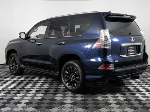 Used 2021 Lexus GX 460 Premium w/ Premium Package image 4