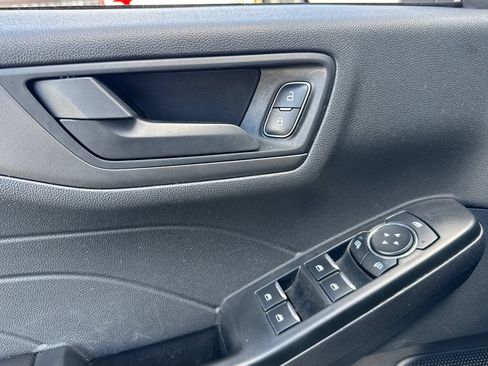 Used 2025 Ford Escape Active FWD image 10