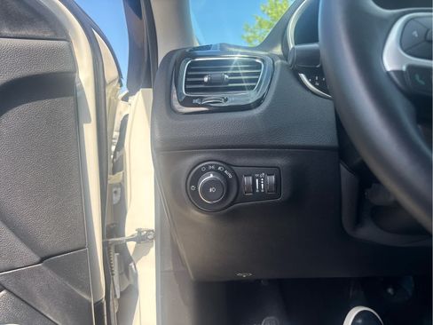 Used 2019 Jeep Compass Latitude AWD/4WD image 20