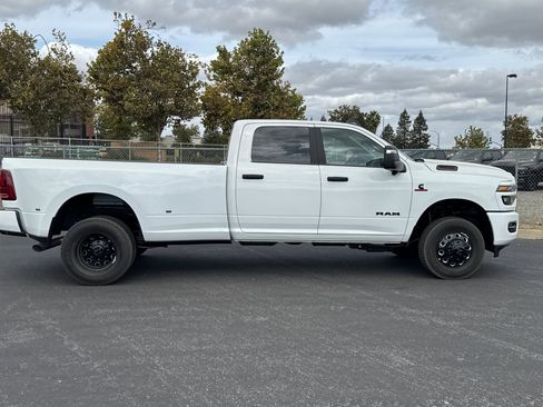 New 2027 RAM 3500 Big Horn AWD/4WD image 2