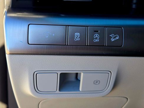 New 2026 Hyundai Kona SE image 15