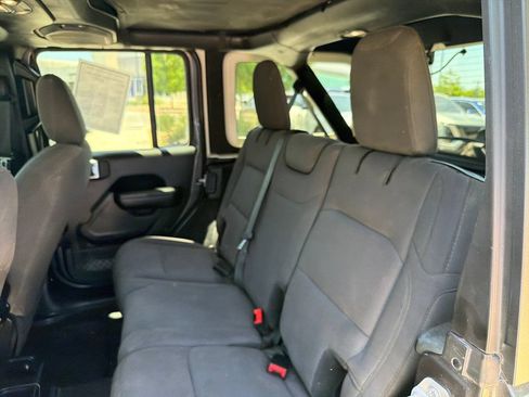 Used 2020 Jeep Wrangler Unlimited Sport AWD/4WD image 32