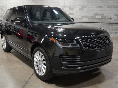 Used 2022 Land Rover Range Rover image 2