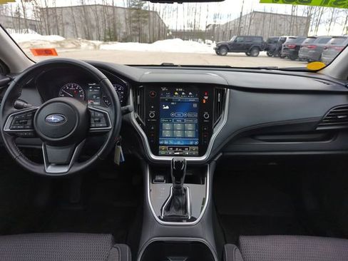 Used 2023 Subaru Outback Premium image 19