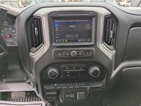 Used 2024 Chevrolet Silverado 3500 W/T image 23