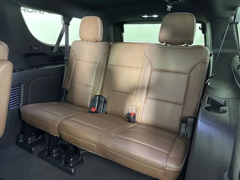 Used 2022 Chevrolet Suburban High Country w/ Max Trailering Package AWD/4WD image 19